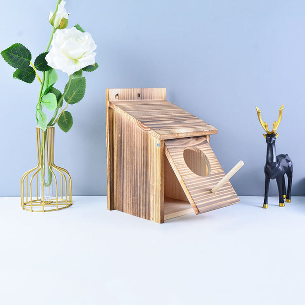 Creative Wooden Outdoor  Nest Bird Feeder